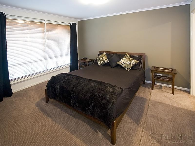 11 Neptune Street, Springfield Lakes QLD 4300