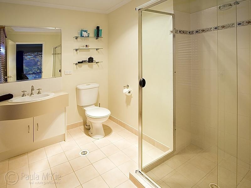 11 Neptune Street, Springfield Lakes QLD 4300