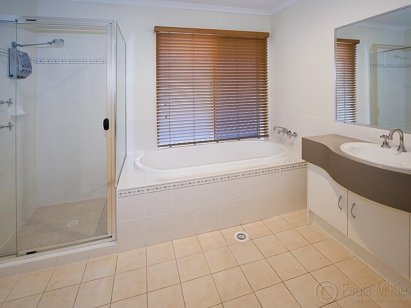 11 Neptune Street, Springfield Lakes QLD 4300