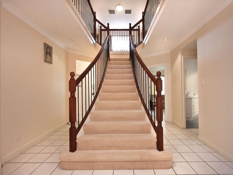 22 Mozart Place, Mount Ommaney QLD 4074