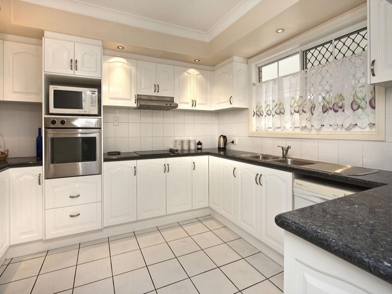 22 Mozart Place, Mount Ommaney QLD 4074