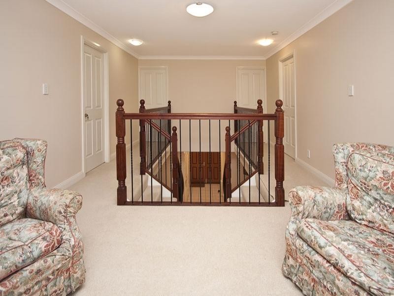 22 Mozart Place, Mount Ommaney QLD 4074