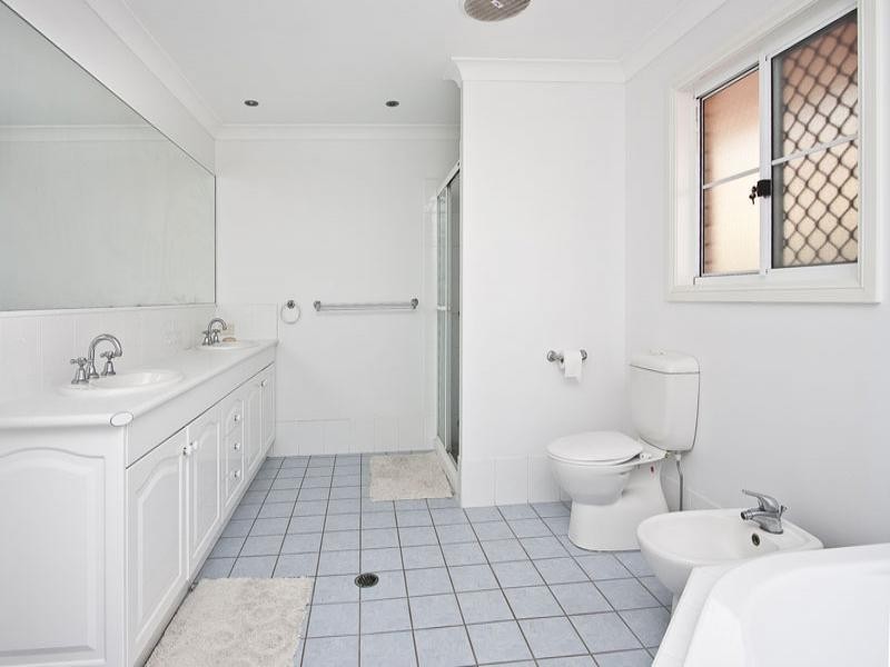 22 Mozart Place, Mount Ommaney QLD 4074