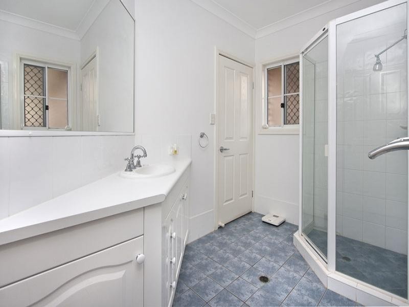 22 Mozart Place, Mount Ommaney QLD 4074