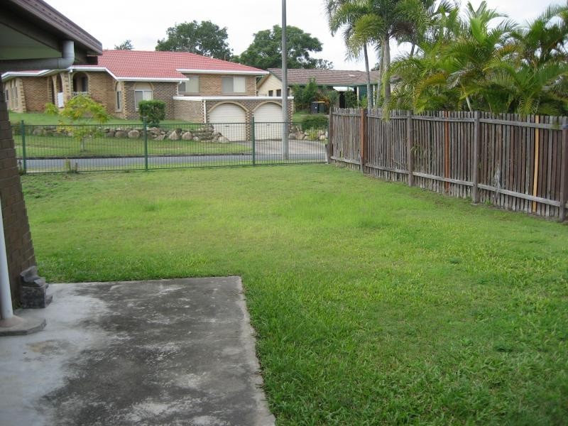 10 Loffs Road, Jamboree Heights QLD 4074