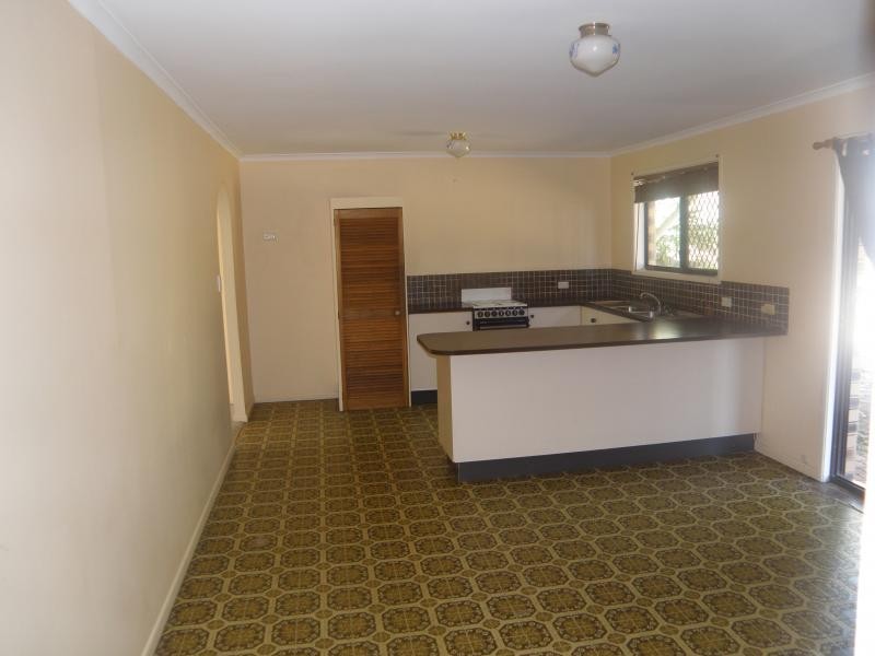 6 Fathom Close, Jamboree Heights QLD 4074