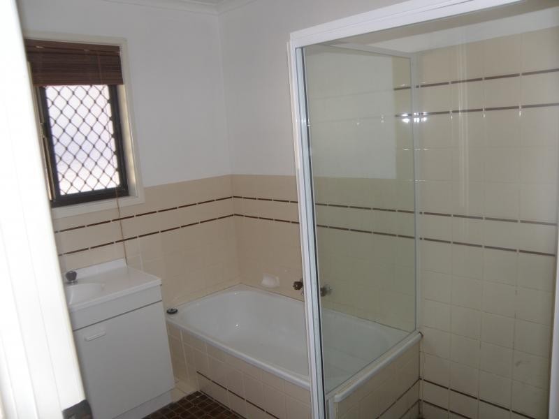 6 Fathom Close, Jamboree Heights QLD 4074