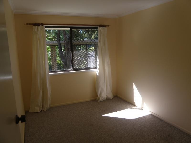 6 Fathom Close, Jamboree Heights QLD 4074