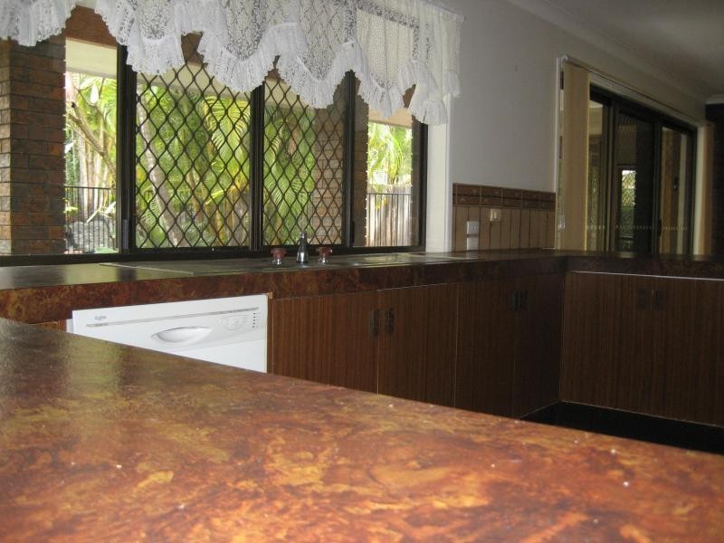 3 Carob Close, Middle Park QLD 4074