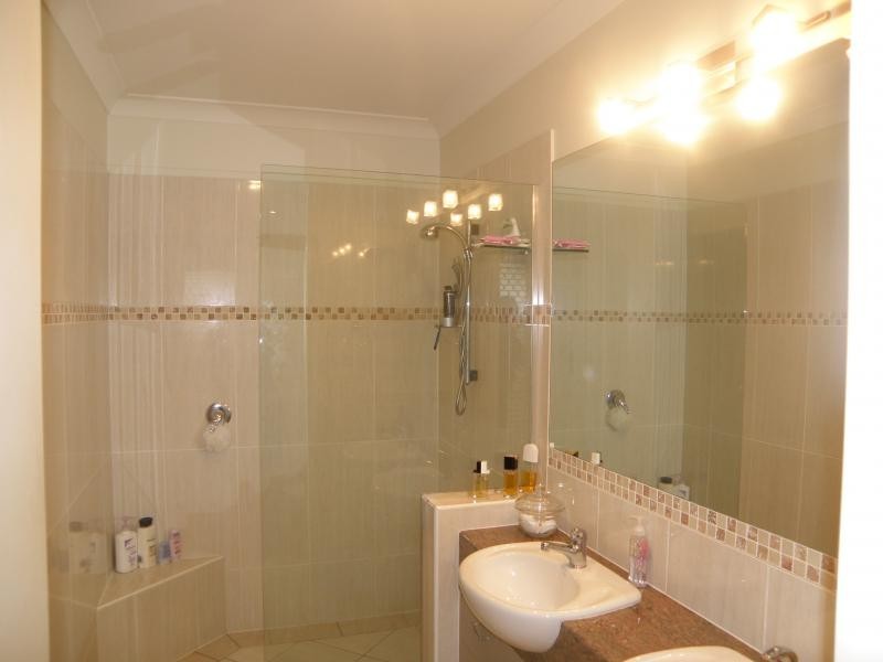62 Flindersia Crescent, Seventeen Mile Rocks QLD 4073