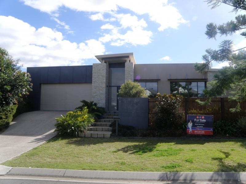 8 Balonne Avenue, Sinnamon Park QLD 4073