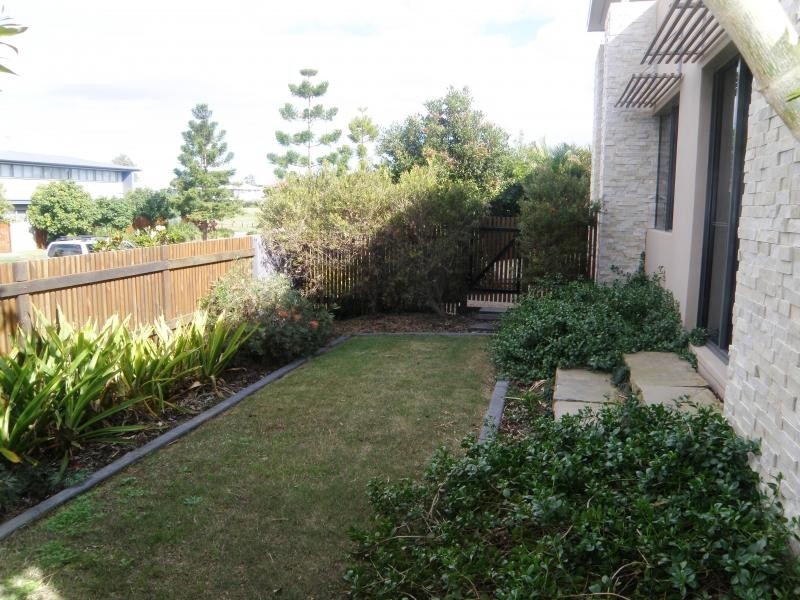 8 Balonne Avenue, Sinnamon Park QLD 4073