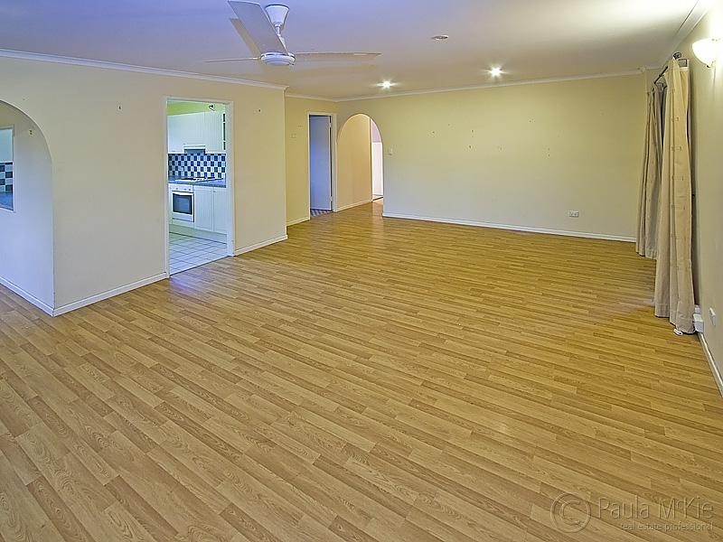 33 MISTRAL ST, Jamboree Heights QLD 4074