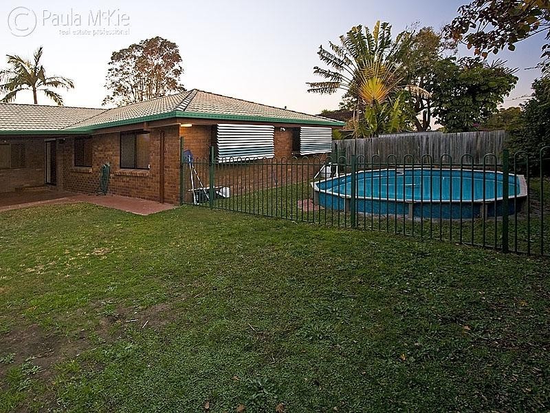33 MISTRAL ST, Jamboree Heights QLD 4074