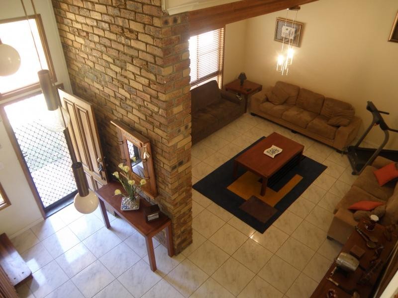 10 Clutha Street, Westlake QLD 4074