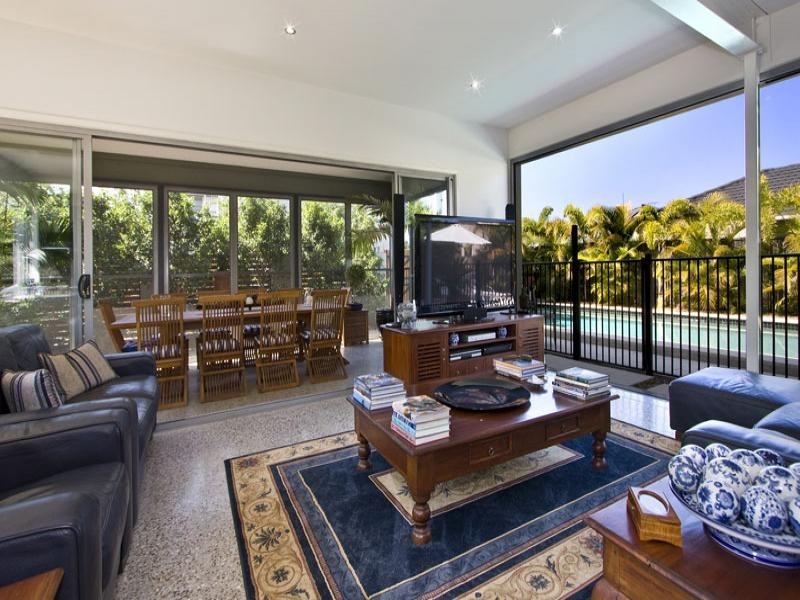 1 Balonne Ave, Sinnamon Park QLD 4073