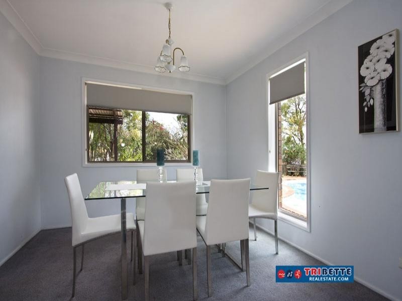 8 Barup Close, Middle Park QLD 4074