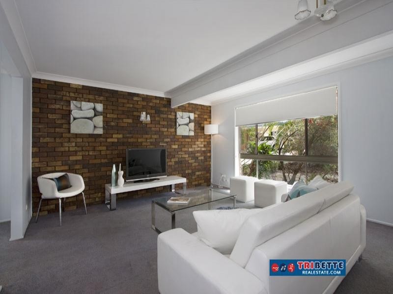 8 Barup Close, Middle Park QLD 4074