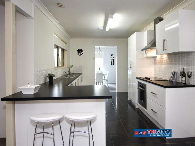 8 Barup Close, Middle Park QLD 4074