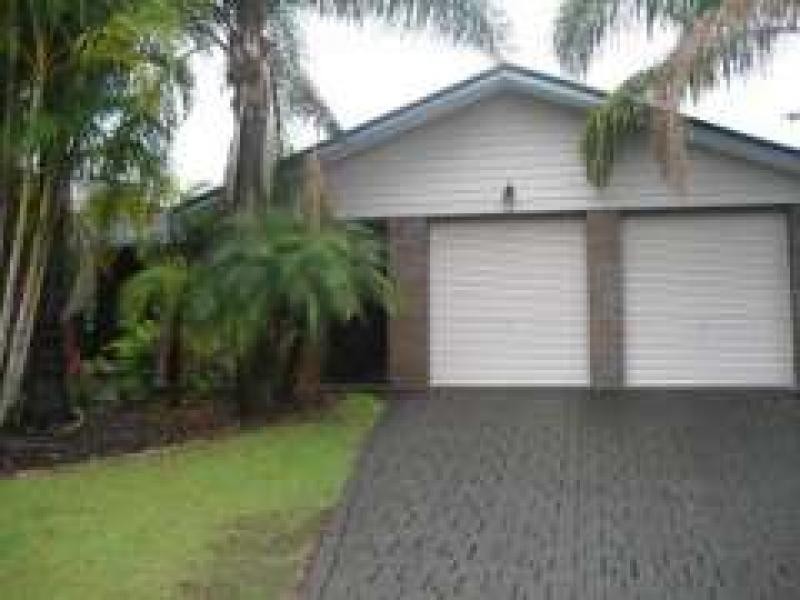 3 Carob, Middle Park QLD 4074