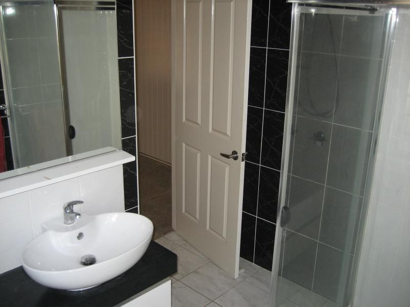 70 Greenwood Village Rd, Redbank Plains QLD 4301