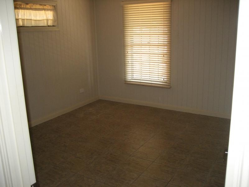 70 Greenwood Village Rd, Redbank Plains QLD 4301