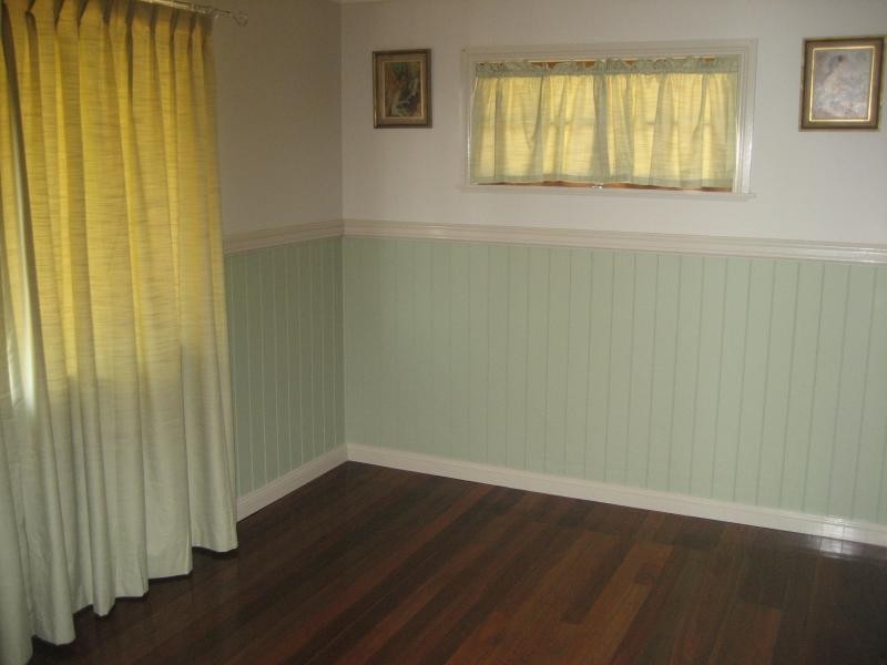 70 Greenwood Village Rd, Redbank Plains QLD 4301