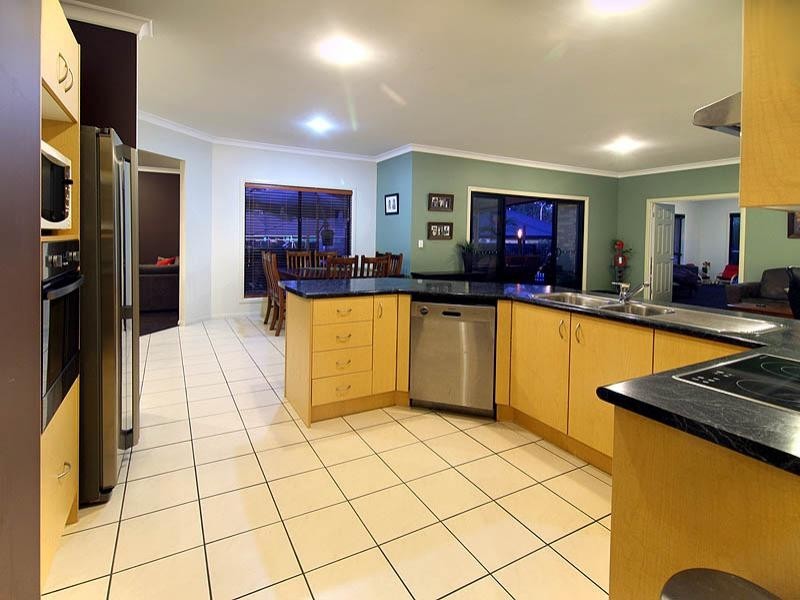 26 Diana Street, Springfield Lakes QLD 4300