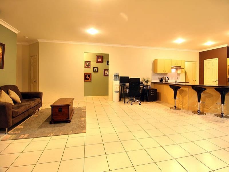 26 Diana Street, Springfield Lakes QLD 4300