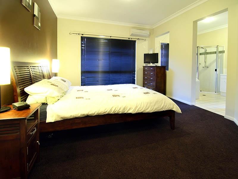 26 Diana Street, Springfield Lakes QLD 4300