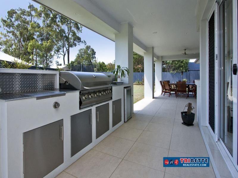 27 Lancaster Ct, Moggill QLD 4070