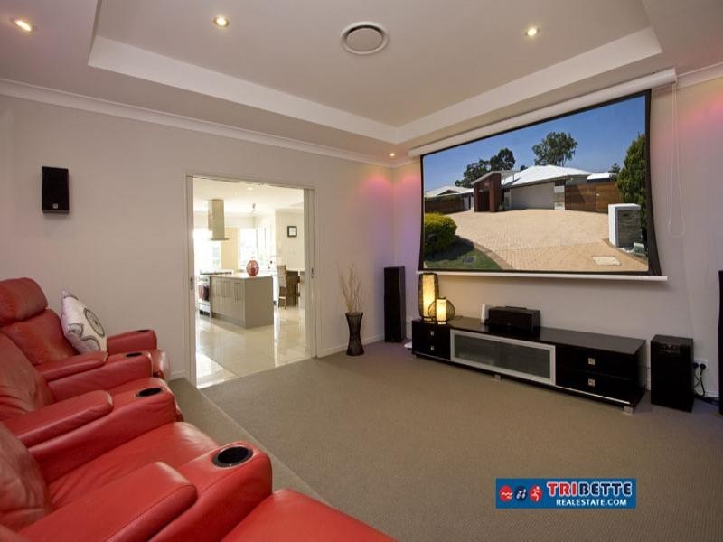 27 Lancaster Ct, Moggill QLD 4070