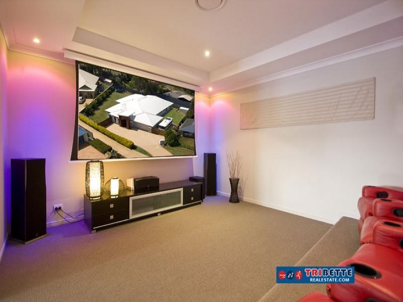 27 Lancaster Ct, Moggill QLD 4070