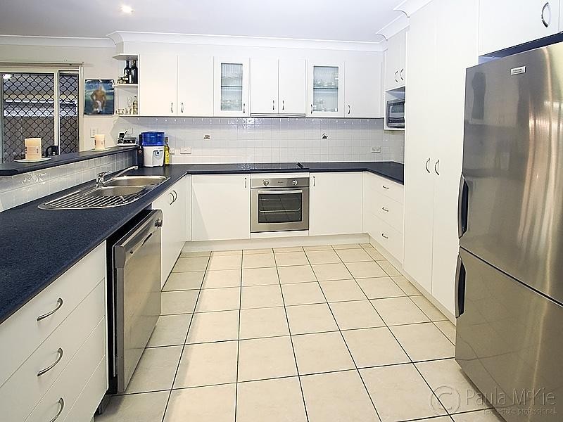 7 Piper Place, Springfield Lakes QLD 4300