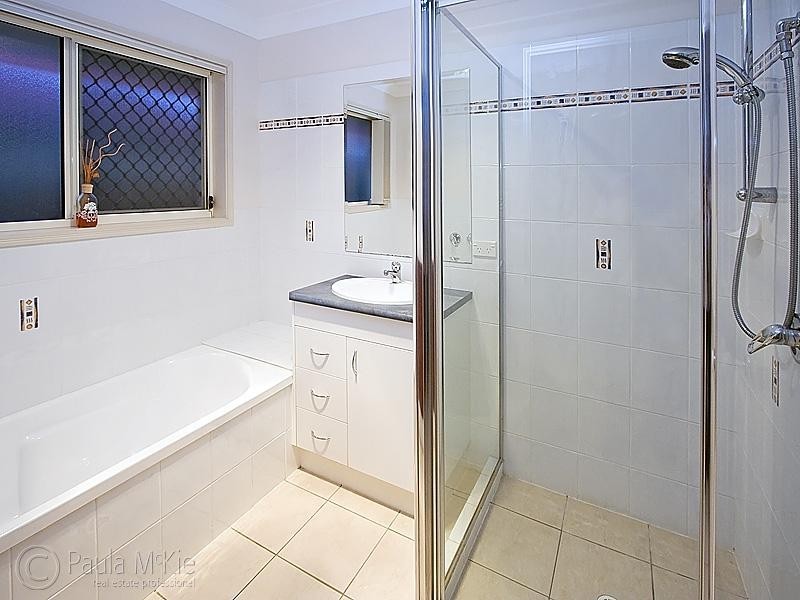7 Piper Place, Springfield Lakes QLD 4300