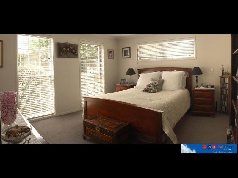 19 Buscall Ct, Sinnamon Park QLD 4073