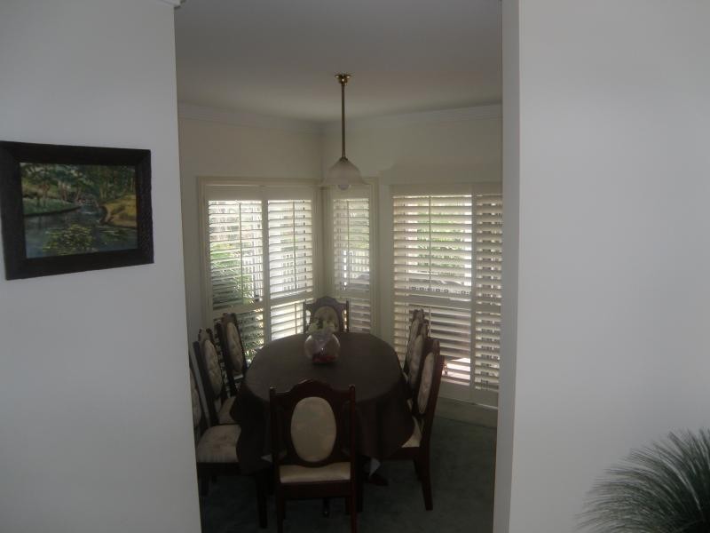 19 Bowles Street, Mount Ommaney QLD 4074