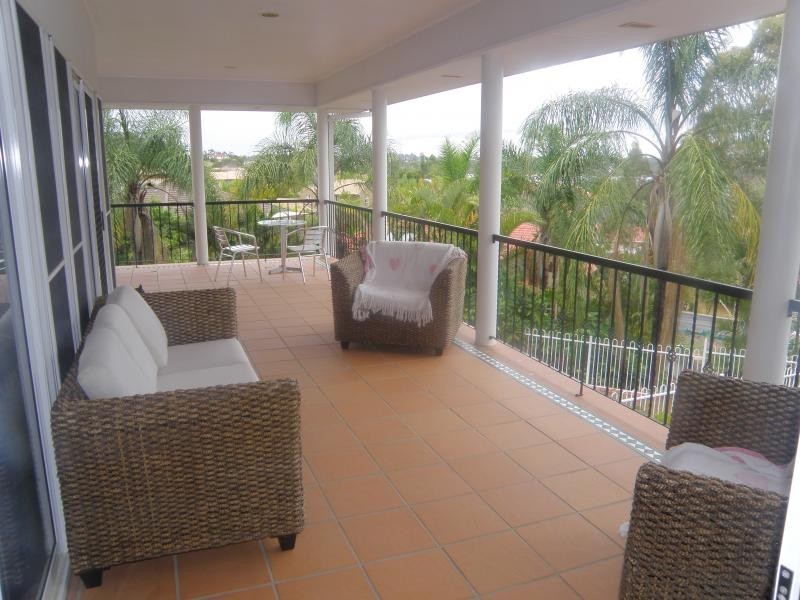 19 Bowles Street, Mount Ommaney QLD 4074