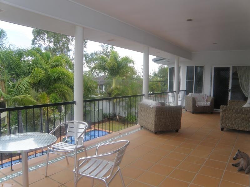 19 Bowles Street, Mount Ommaney QLD 4074