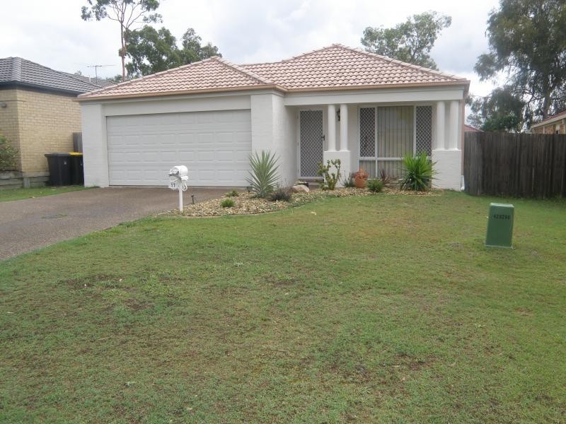 17 Chelsea PL, Forest Lake QLD 4078