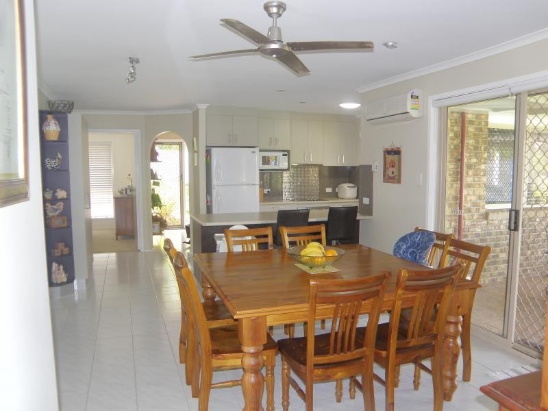 2 Tracy Place, Sinnamon Park QLD 4073