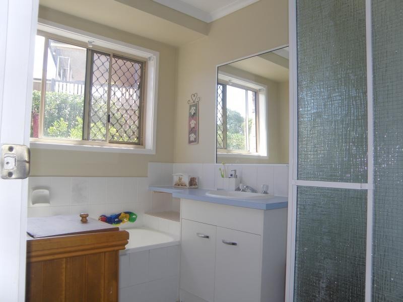 2 Tracy Place, Sinnamon Park QLD 4073