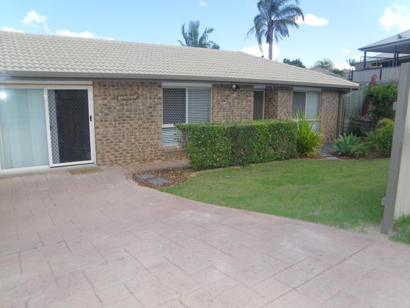 2 Tracy Place, Sinnamon Park QLD 4073