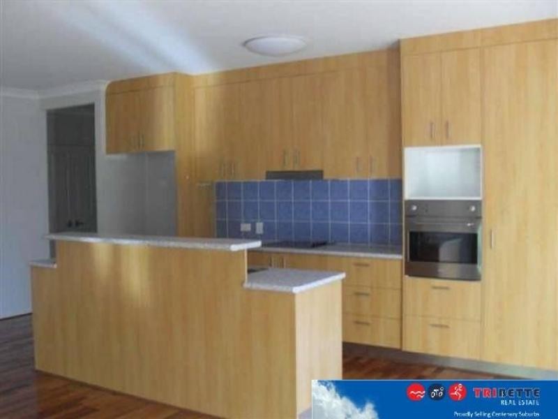 20 Saffron Place, Seventeen Mile Rocks QLD 4073