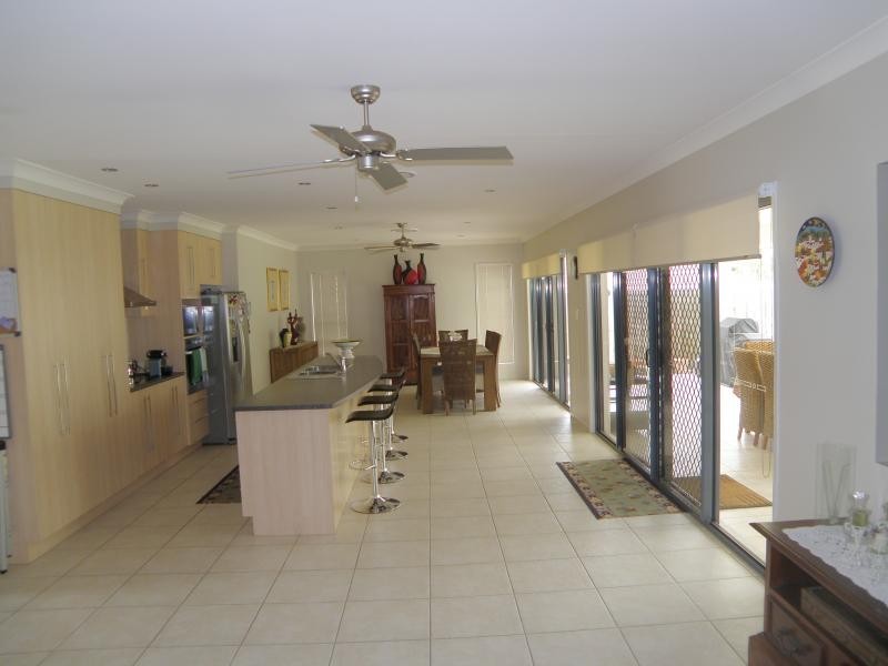75 Edenbrooke Dr, Seventeen Mile Rocks QLD 4073