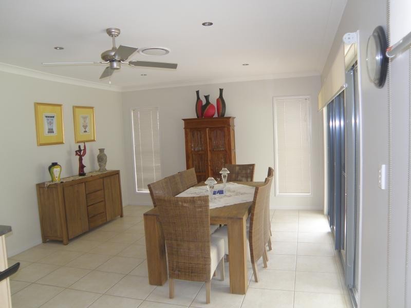 75 Edenbrooke Dr, Seventeen Mile Rocks QLD 4073