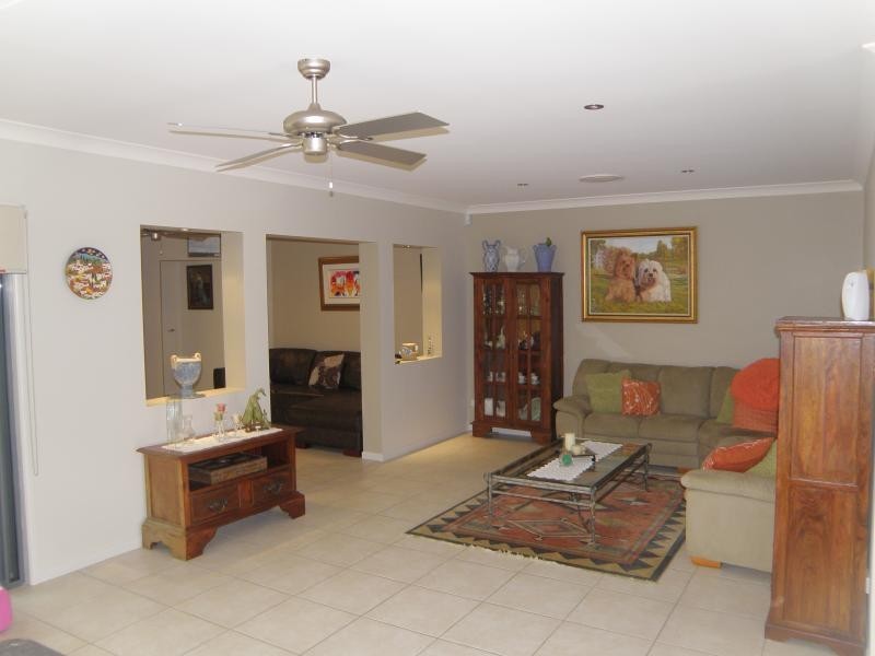 75 Edenbrooke Dr, Seventeen Mile Rocks QLD 4073