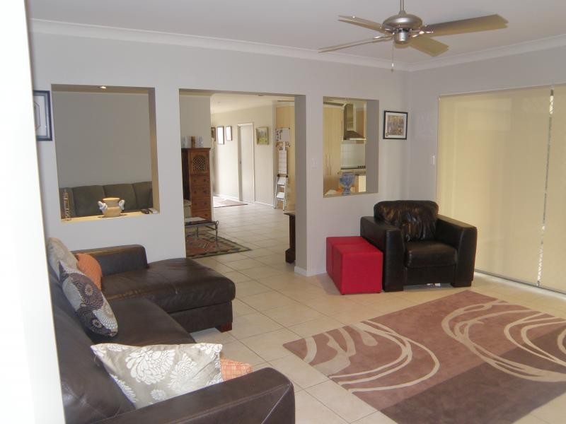 75 Edenbrooke Dr, Seventeen Mile Rocks QLD 4073