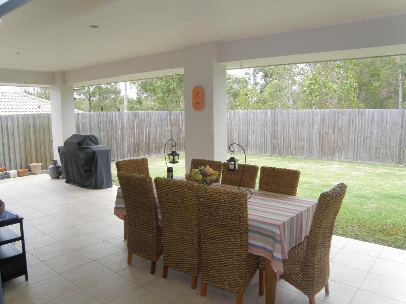 75 Edenbrooke Dr, Seventeen Mile Rocks QLD 4073