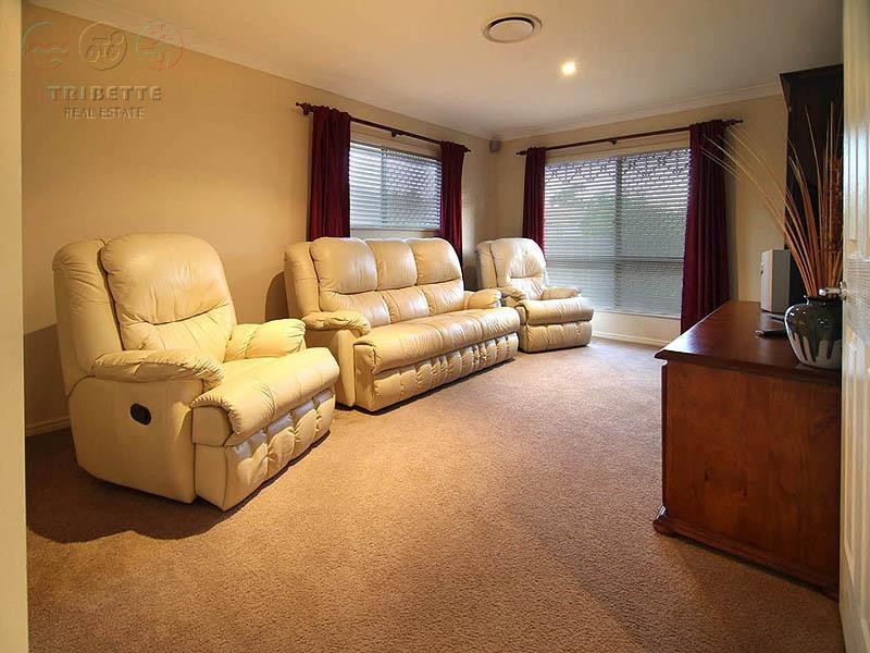 60 Orchard Cres, Springfield Lakes QLD 4300